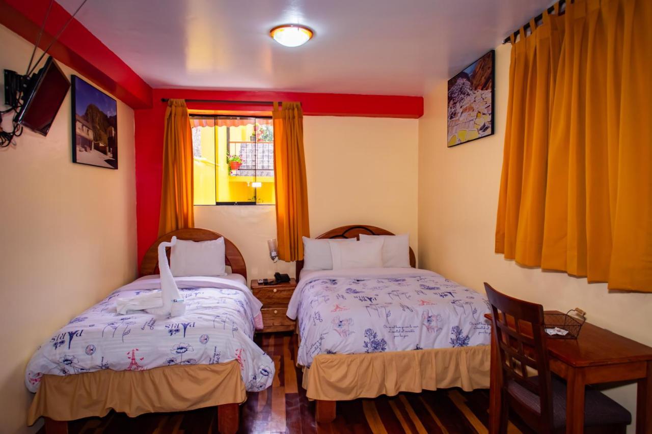 Intitambo Hotel Ollantaytambo Bagian luar foto